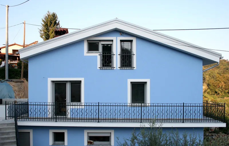 Kovana balkonska ograja, Gorjače