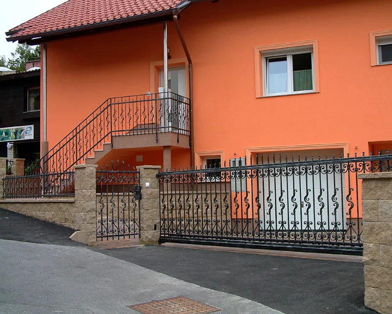Kovana vrtna vrata in ograja Trbovlje