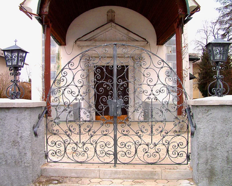 Kovana vrata Primskovo