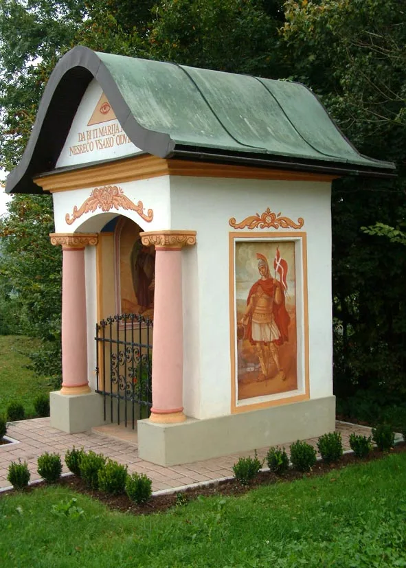 Kovana vratca za kapelico Žeje